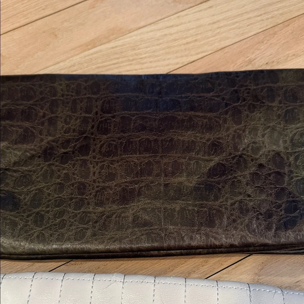 Women’s Clutch Collection 5 Piece Used Rehab Project